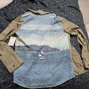 Brand New with tags Billabong button up shirt